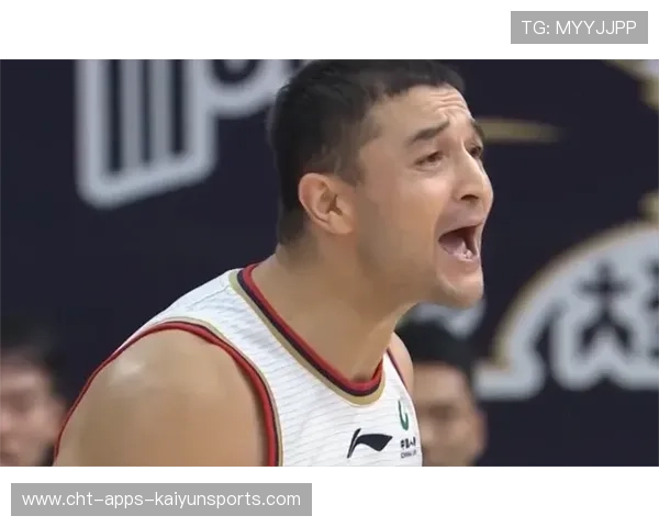 球员个人训练视频走红 粉丝学习热情高涨，球员技巧