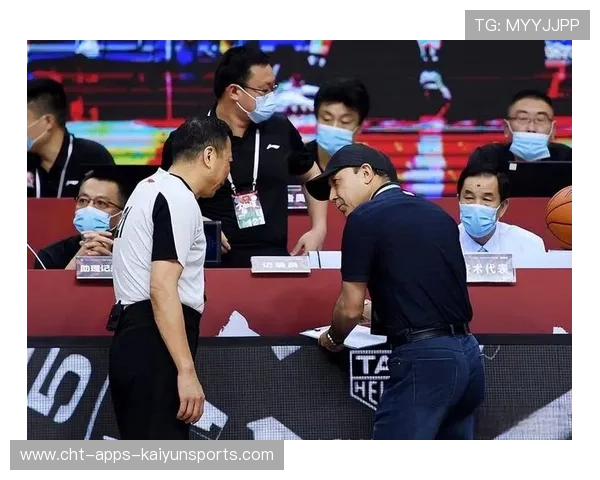 争议判罚引爆全网讨论