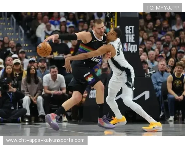NBA季后赛次轮前瞻：掘金vs森林狼，内线禁区的“泰坦之战”。